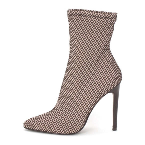 Steve Madden Lovely Booties - Picture 3 of 8